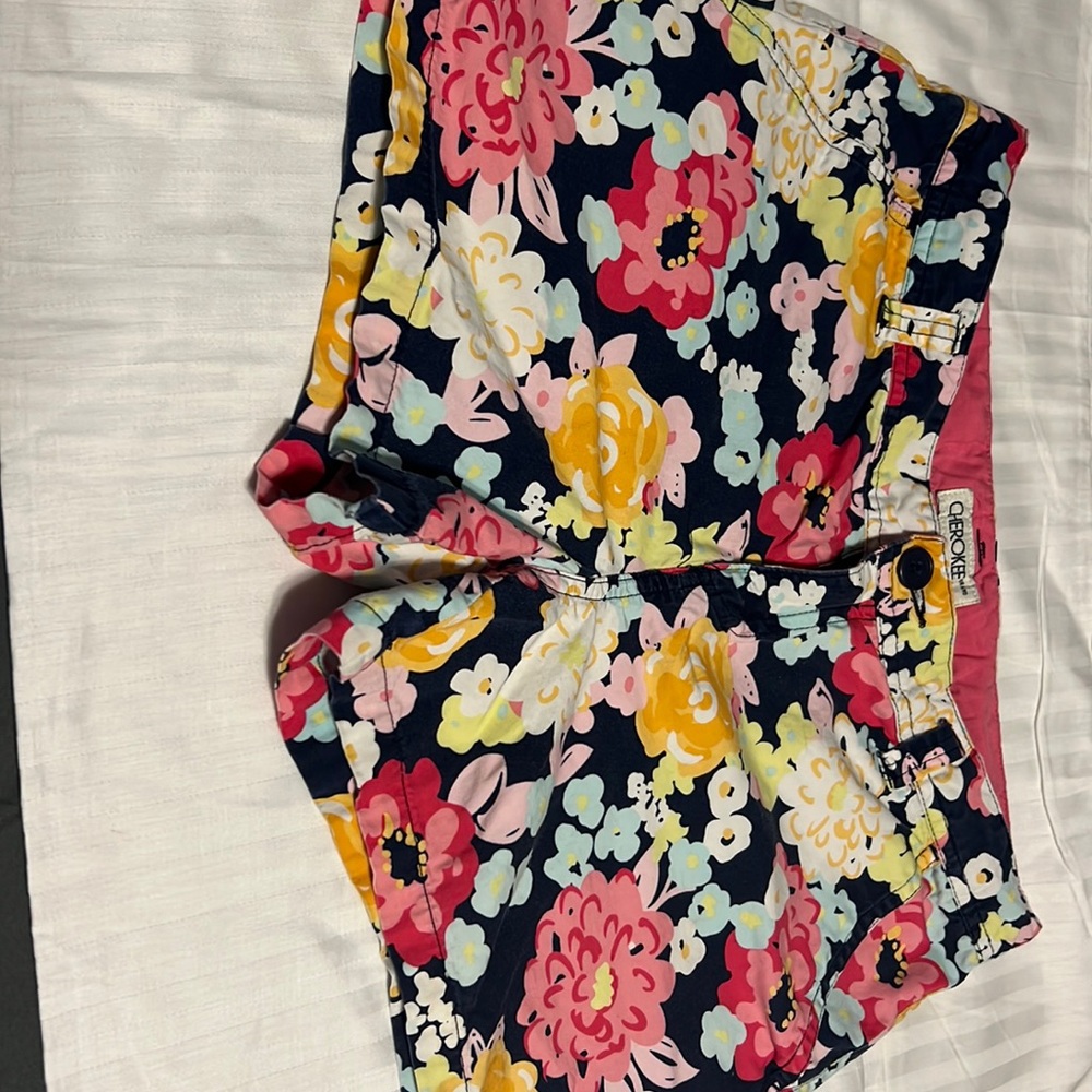 Girls 14/16 Cherokee floral shorts